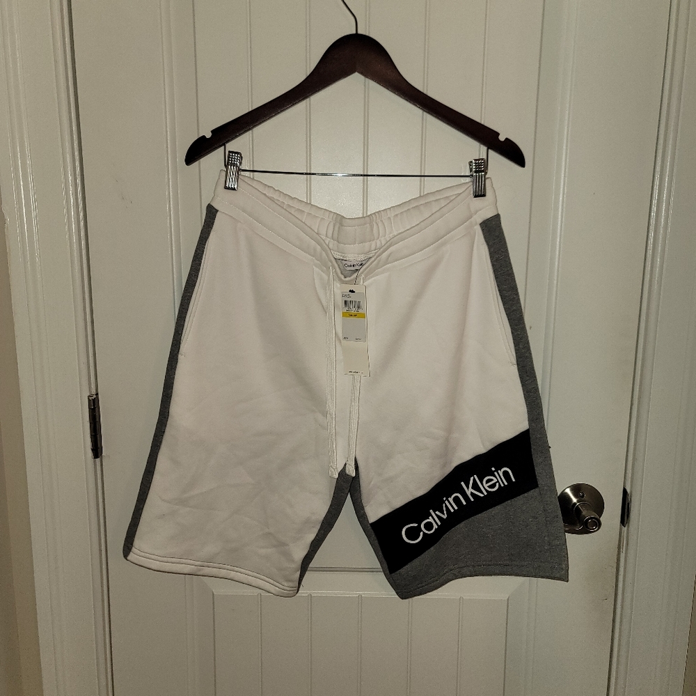 NWT Calvin Klein Brilliant White Cotton Shorts Medium
